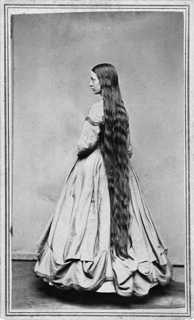 longhair_victorian_woman_282_29.jpg