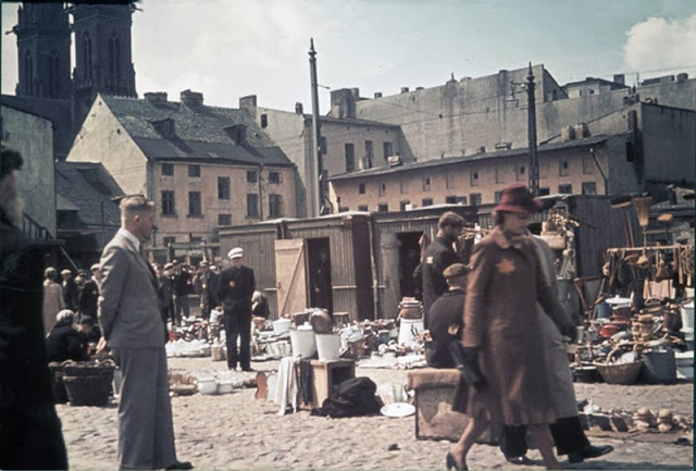 The Lodz Ghetto in 1943 (17).jpg