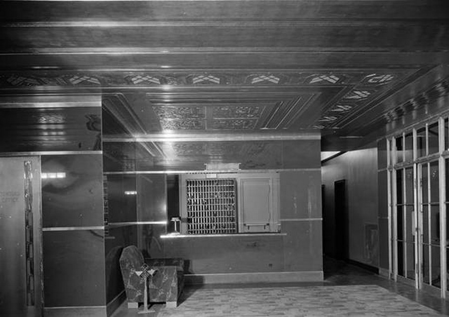 1930. Beaux Arts Apartments. Lobby detail of 307 East 44th Street. April 9, 1930.jpg