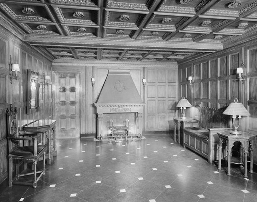 1941. 245 East 72nd Street. Apartments lobby. 5-21-1941.jpg