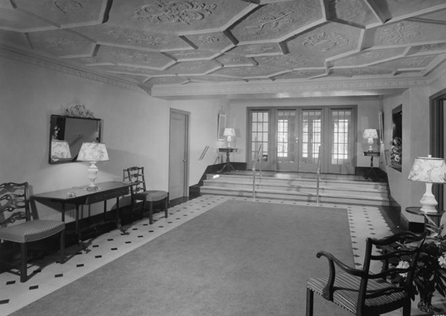 1942. 15 East 72nd Street. Apartment lobby, remodeled. 7-20-1942.jpg