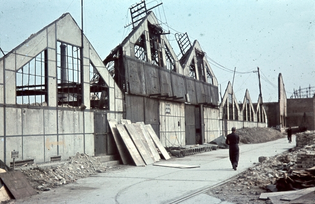 1944_Győri_Rába gyár az 1944 július 2-i bombázás után..jpg