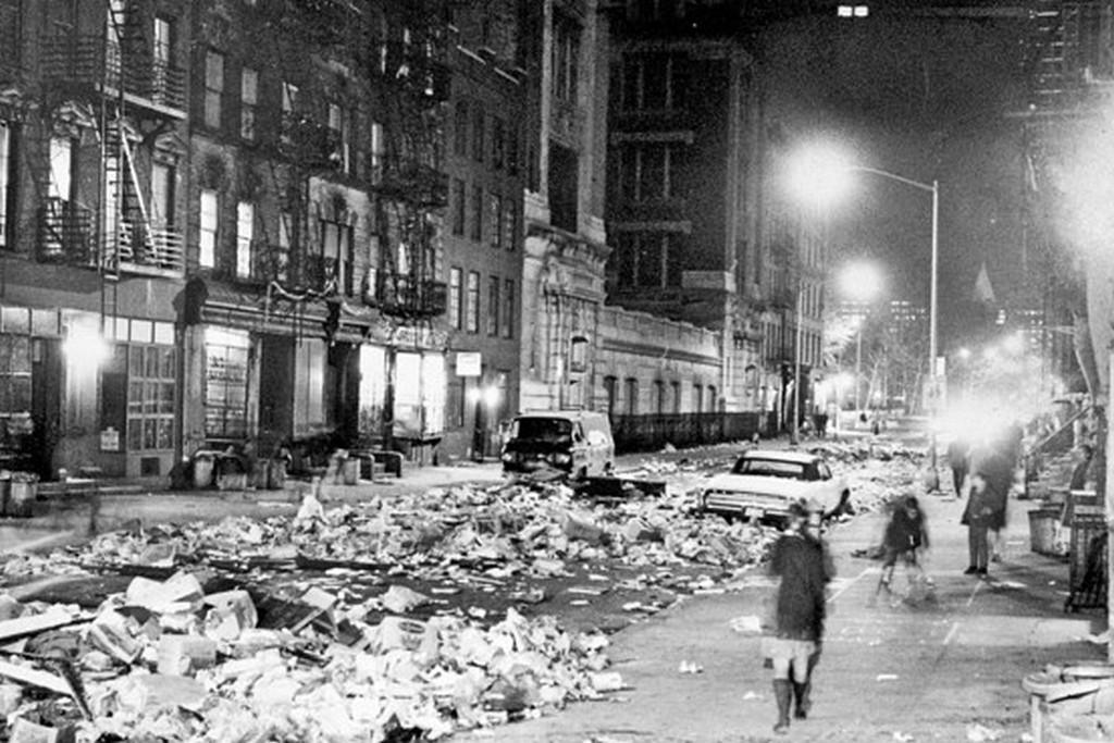 1968_februar_2-10_a_new_york-i_szemetesek_sztrajkja_alatt_a_varost_elboritotta_a_hulladek.jpg