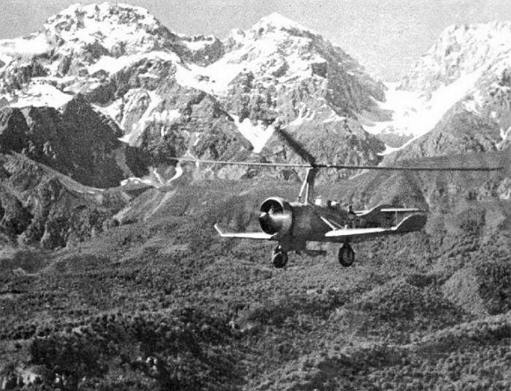 1941_szovjet_gyartmanyu_tsagi_a-7_autogyro_a_tien-san_hegyseg_felett_kirgizisztanban.jpeg