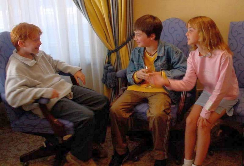 2001_rupert_grint_daniel_radcliffe_and_emma_watson_meeting_for_the_first_time_after_being_cast_in_harry_potter.jpg