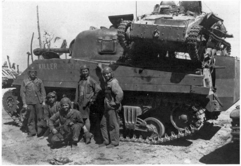 1944_m4a2_sherman_japan_type94_tank_csendes-oceani_hadszinter_namur_szk.jpeg