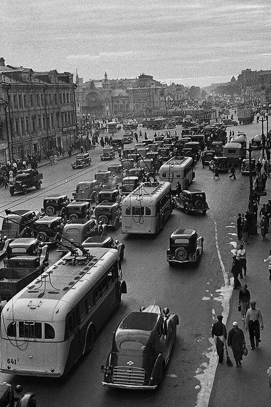 1939. Forgalmi dugó Moszkvában..jpg