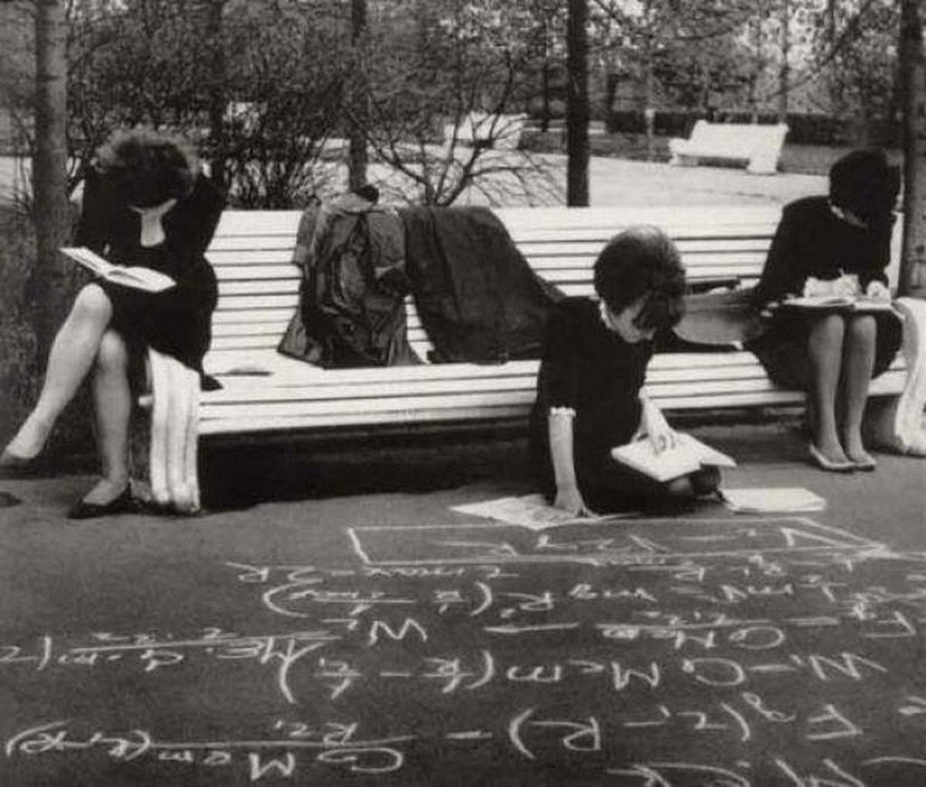 1960-as_evek_preparing_students_for_tests_ussr.jpg