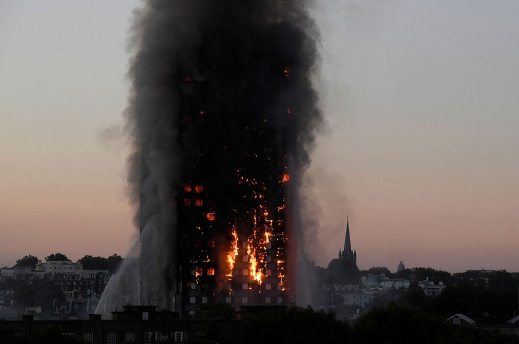 2017_06_14_grenfell_tower_apartment_block_on_latimer_road_in_west_london_england_70_dead.jpg