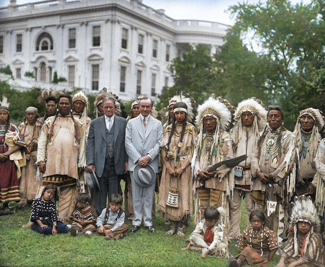 1924_president_calvin_coolidge_with_a_group_of_native_americans_on_the_white_house_lawn.jpg