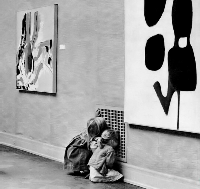 1963_two_girls_more_engrossed_with_the_air_vent_grate_than_the_modern_art_on_the_walls_of_the_san_francisco_museum_of_art.jpg