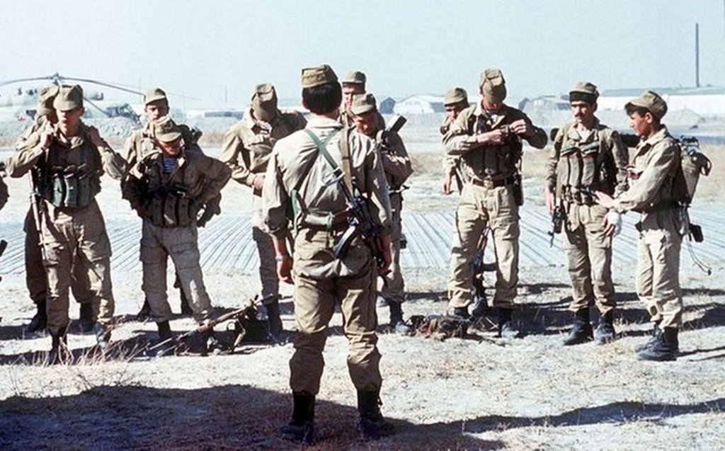1988_soviet_spetsnaz_prepare_for_a_mission_in_afghanistan.jpg