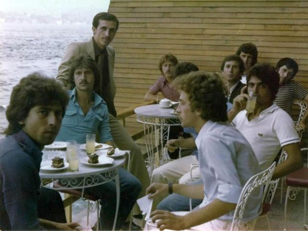 1970_turkish_president_erdogan_with_his_friends_at_bosphorus.jpg