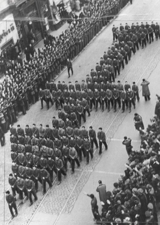 1938_the_funeral_procession_of_romanian_legionary_leader_corneliu_zelea_codreanu.jpg