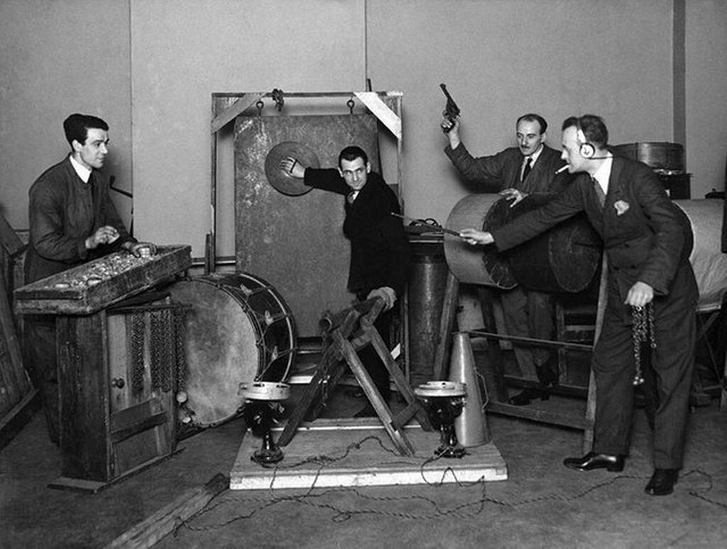 1927_bbc_sound_effects_department.jpg