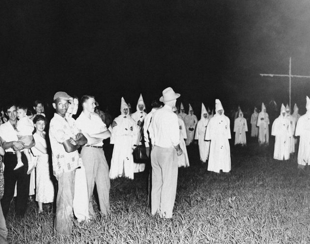 1950_a_lone_black_man_attends_the_kkk_s_first_public_meeting_in_jackson_mississippi_in_15_years.jpg