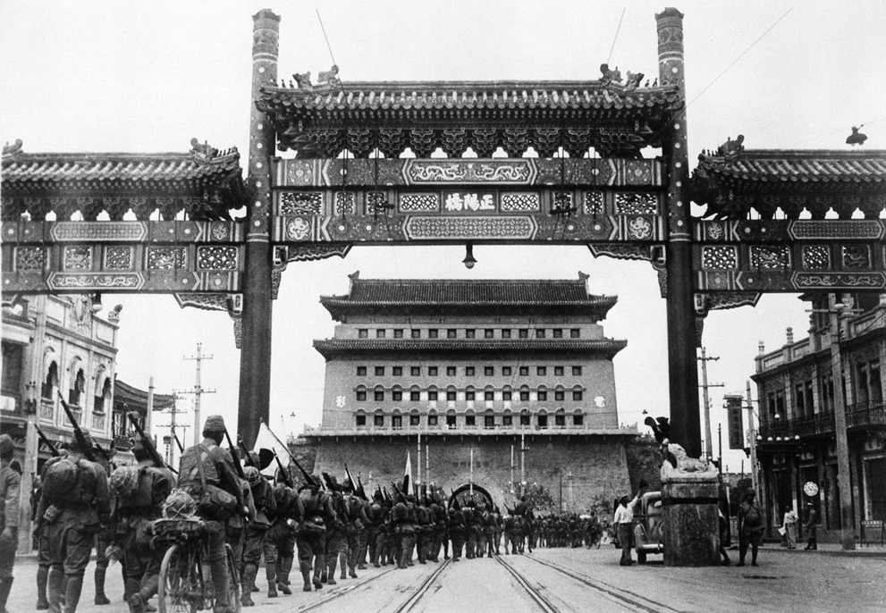 1937. Japán csapatok szállják meg Pekinget..jpg