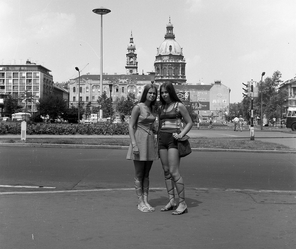 1975_budapest_engels_ter.jpg