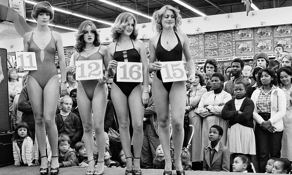 1980_miss_lovely_legs_competition_at_the_pick_n_pay_hypermarket_in_boksburg_south_africa.jpeg