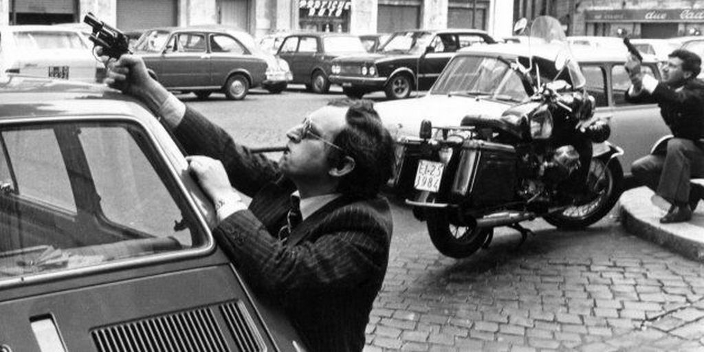 1979_italian_police_officers_during_the_red_brigades_attack_at_the_christian_democracy_headquarter_in_piazza_nicosia_rome.jpg