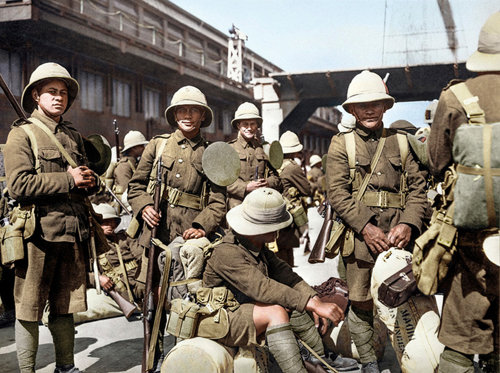 1915_szeptember_new_zealanders_of_the_maori_pioneer_battalion_prepare_to_deploy_to_the_middle_eastern_theatre.jpg