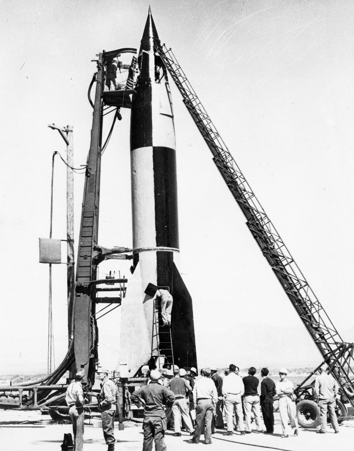 1946. Zsákmányolt német V2 rakéta tesztje az Államokban..jpg