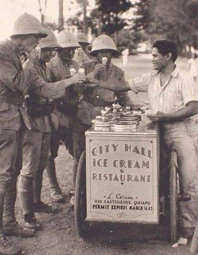 1942_japanese_soldiers_buy_ice_cream_from_a_filipino_vendor_in_occupied_manila.jpg