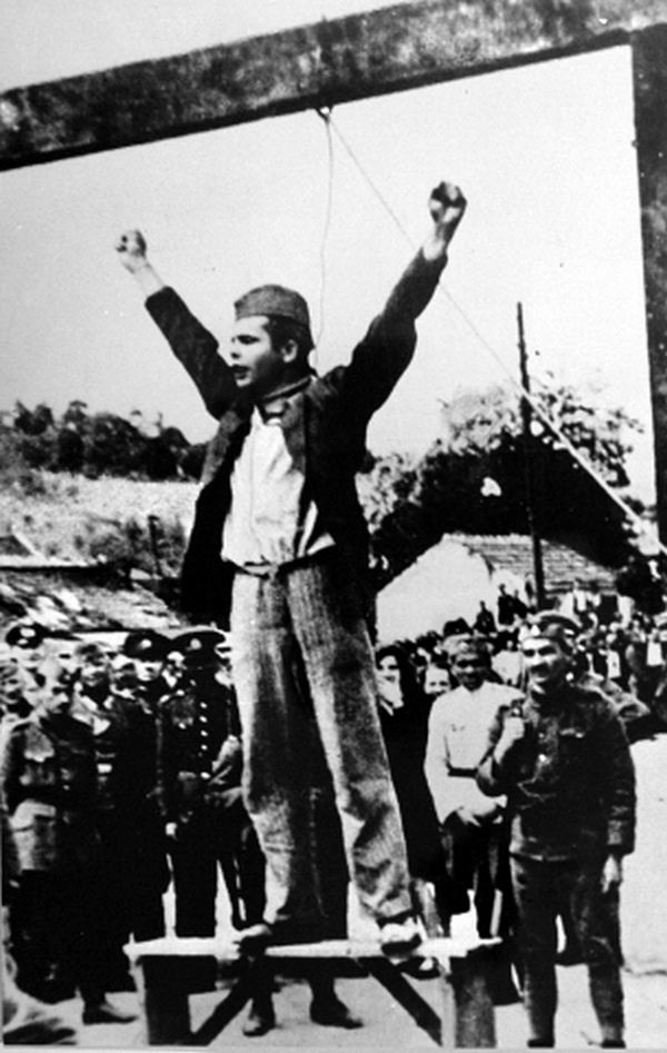 1942. Sztyepan Filipovics jugoszláv partizán akasztása..jpg