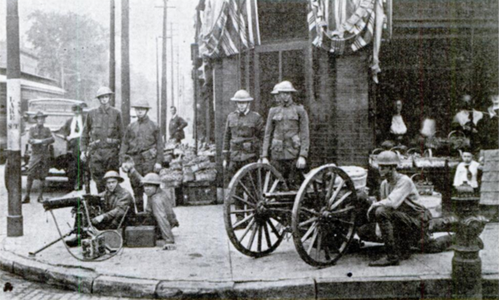 1919_us_soldiers_at_omaha_race_riot.png