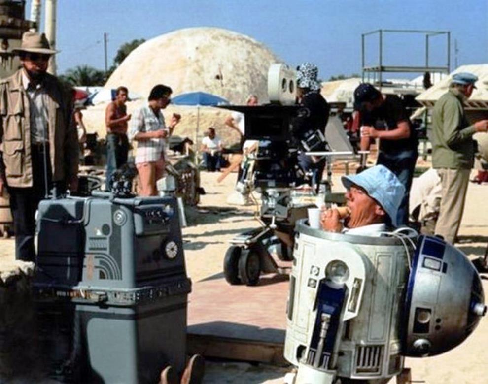 1977. Ebédszünet a Csillagok háborúja forgatásán..jpg