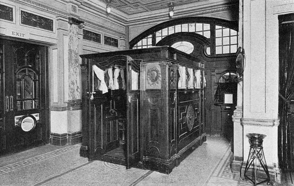 1905_the_royal_travelling_lounge_this_was_essentially_the_london_coliseum_theatre_s_own_internal_railway_it_was_used_for_transporting_vips_between_the_foyer_and_the_royal_box_cr.jpg