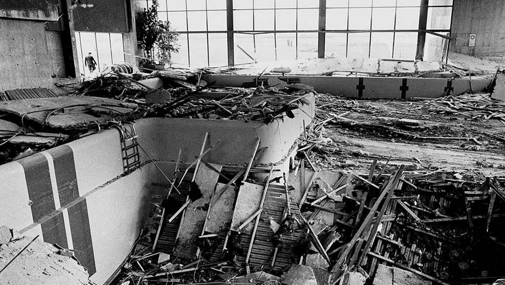 1985_roof_collapses_on_swimming_pool_in_switzerland_killing_12_people.jpg