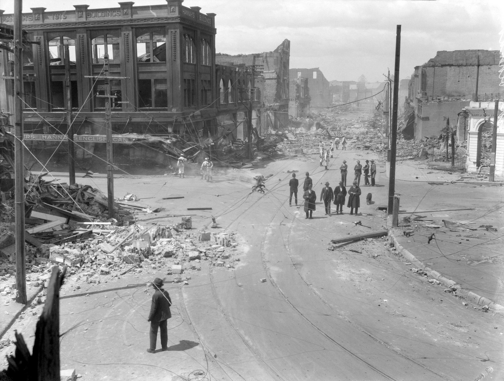 1931_hastings_street_and_browning_street_in_napier_new_zealand_photographed_after_the_1931_hawke_s_bay_earthquake.png