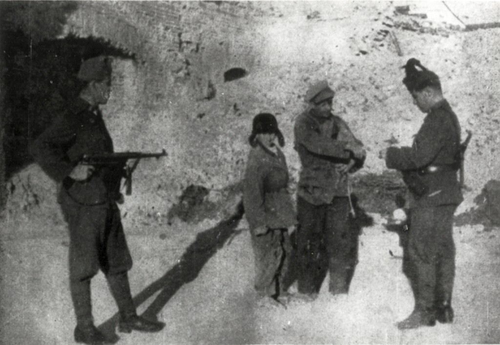 1941_magyar_csendorok_ukrajnaban.jpg