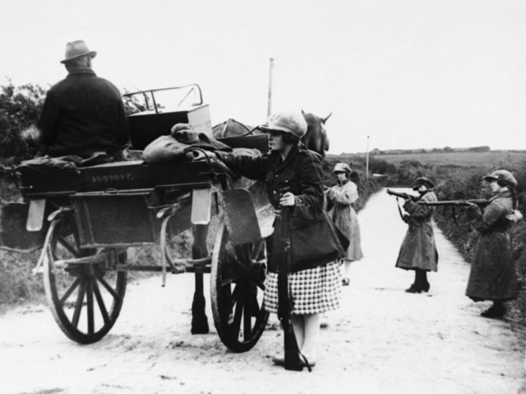 1922_the_holdup_of_a_mail_car_in_western_ireland_by_republican_girl_raiders_who_are_searching_for_government_dispatches1.jpeg