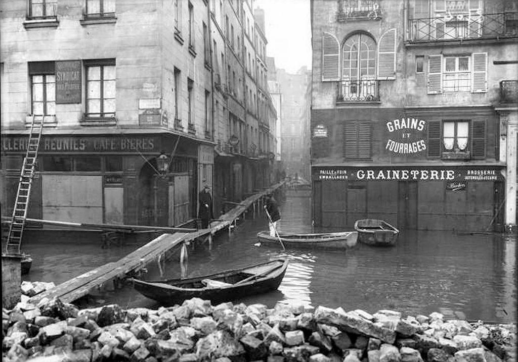 1910_floods_of_paris.jpg