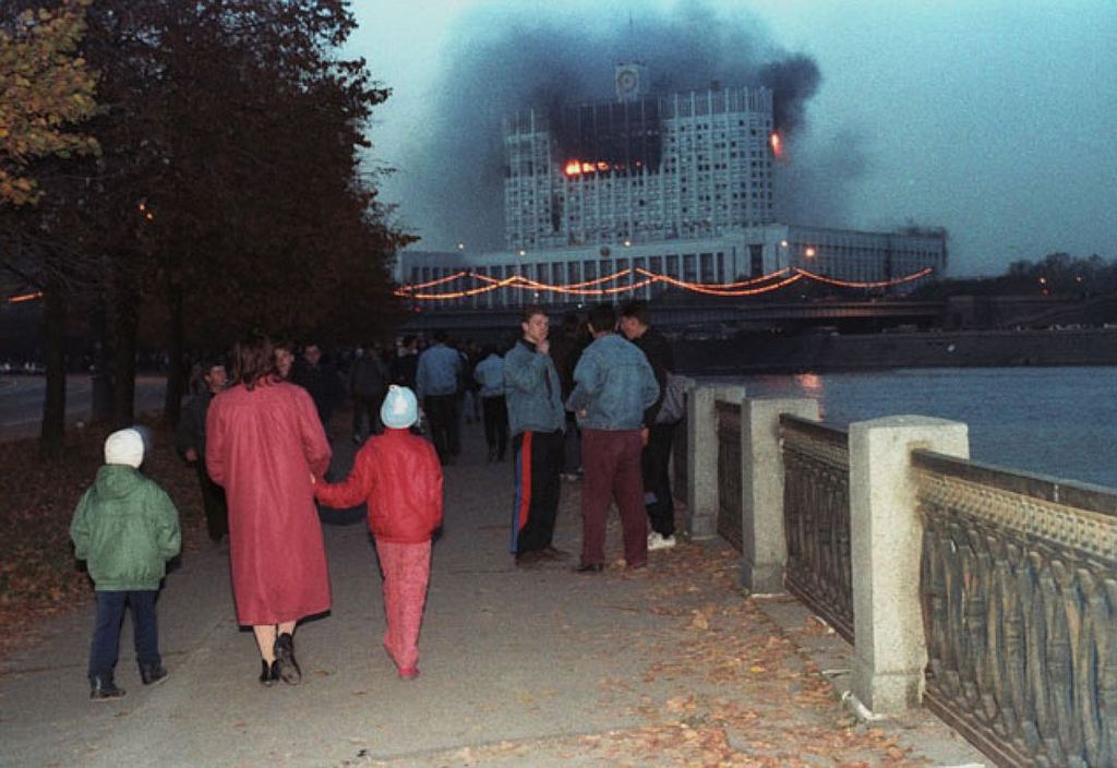 1993_russia_s_parliament_burning_after_being_attacked_by_boris_yeltsin.jpg