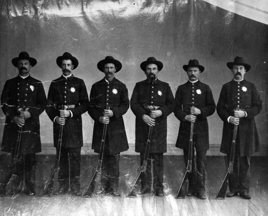 1890_lapd_officers_with_winchester_rifles_in_los_angeles.png