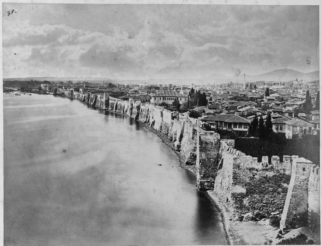 1863_byzantine_walls_of_the_city_of_salonica_greece_then_still_part_of_the_ottoman_empire_taken_before_its_eventual_demolition_in_1867.jpg