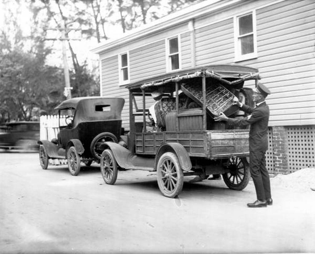 1925_before_the_era_of_traffic_tickets_miami_police_would_seize_an_illegally_parked_car_s_front_seat_and_hold_it_at_headquarters_until_the_owner_redeemed_the_cushion_by_payment_of_a_fine.jpg