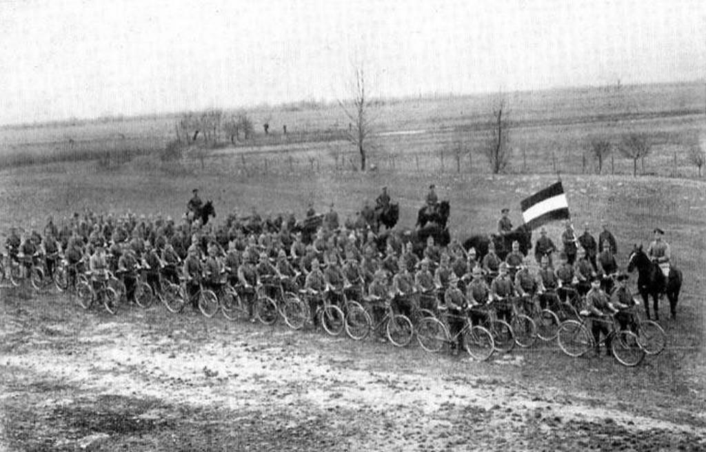 1915_a_group_of_german_bicycle_infantry_pictured_during_ww1.jpg