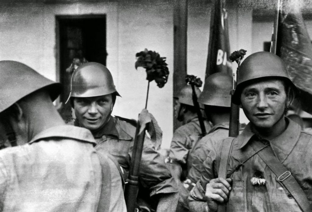 1936_german_anti-fascist_volunteer_solders_members_of_the_th_lmann_battalion_one_of_the_international_brigades_during_the_spanish_civil_war_spain.png
