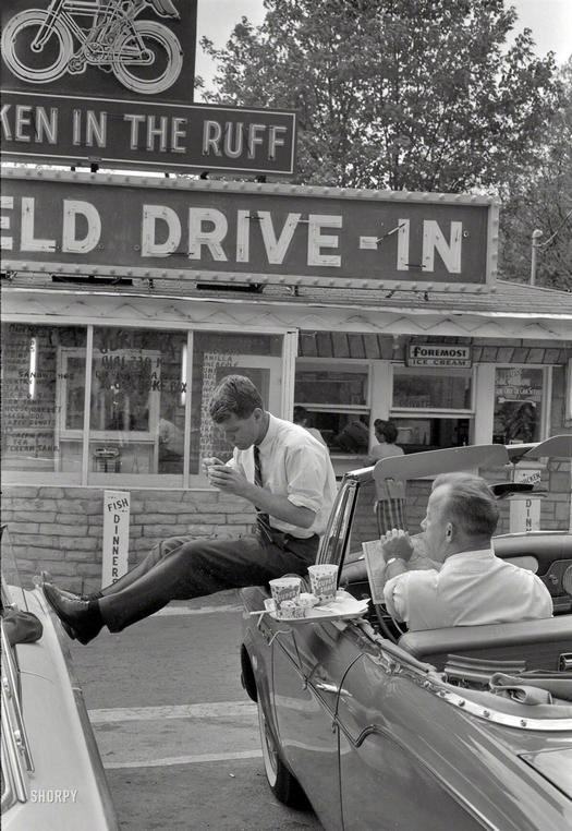 1960_robert_f_kennedy_stops_for_lunch_in_bluefield_west_virginia_while_campaigning_for_his_brother.jpg