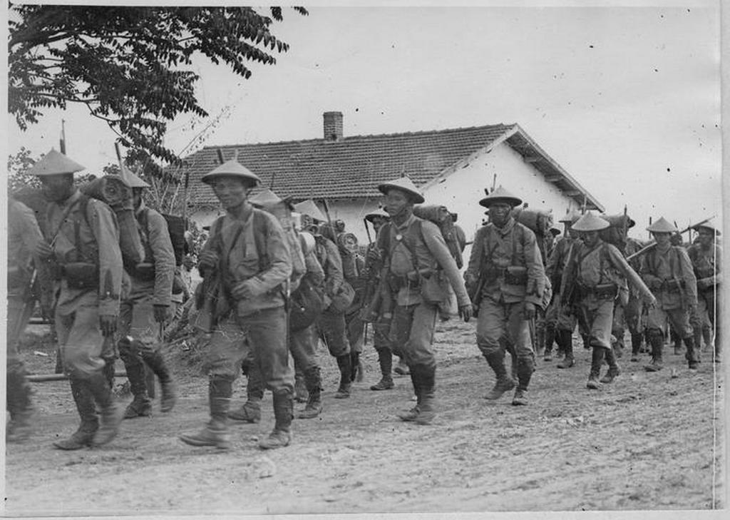 1916_french_indochinese_soldiers_in_greece_ww1.jpg