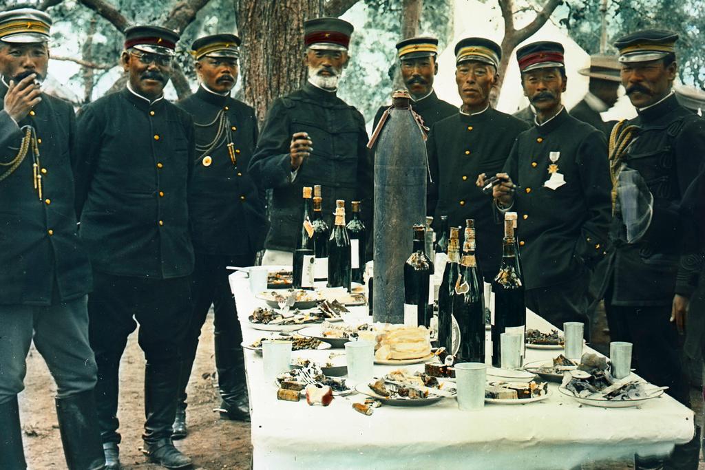 1905_japanese_generals_celebrating_victory_over_the_russians_in_captured_port_arthur.jpg