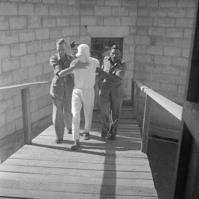 1946_lieutenant_nakamura_led_to_hanging_after_being_found_guilty_of_beheading_an_indian_soldier_with_his_sword_on_the_pulau_islands_singapore.jpg