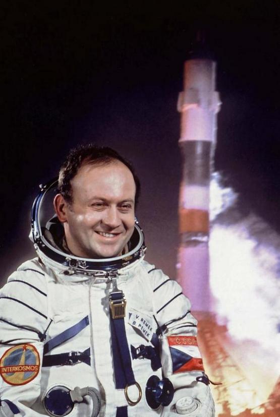 1978_first_non-soviet_and_non-american_astronaut_in_space_was_czech_vladimir_remek_he_headed_to_space_on_march_2nd_1978_in_soviet_ship_soyuz_28.jpg