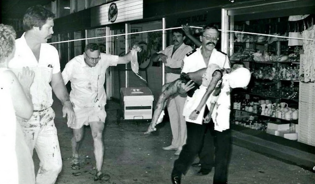 1985_five_killed_and_40_injured_in_bomb_explosion_in_sanlam_shopping_centre_in_amanzimtoti_sa_umkhonto_we_siswe_mk_andrew_zondo_who_detonated_the_explosive_in_a_rubbish_bin_executed_by_hanging_in_1986.png