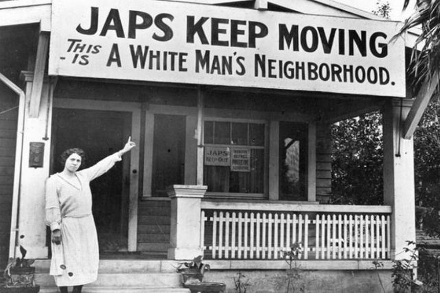 1923. Kalifornia, USA. A második vh. még messze, de a japánok nem kívánatosak. Japcsik el innen, ez egy fehér környék..jpg
