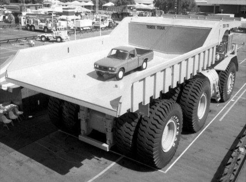 1974_the_world_s_largest_truck_was_the_1974_terex_33-19_titan_built_by_general_motors_of_canada.jpg